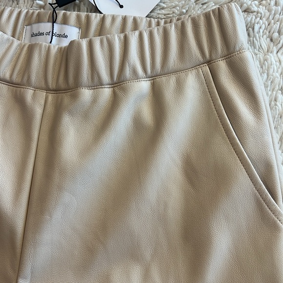 Shade of Blonde cream faux leather straight leg slit pants size medium NWT - Picture 6 of 7